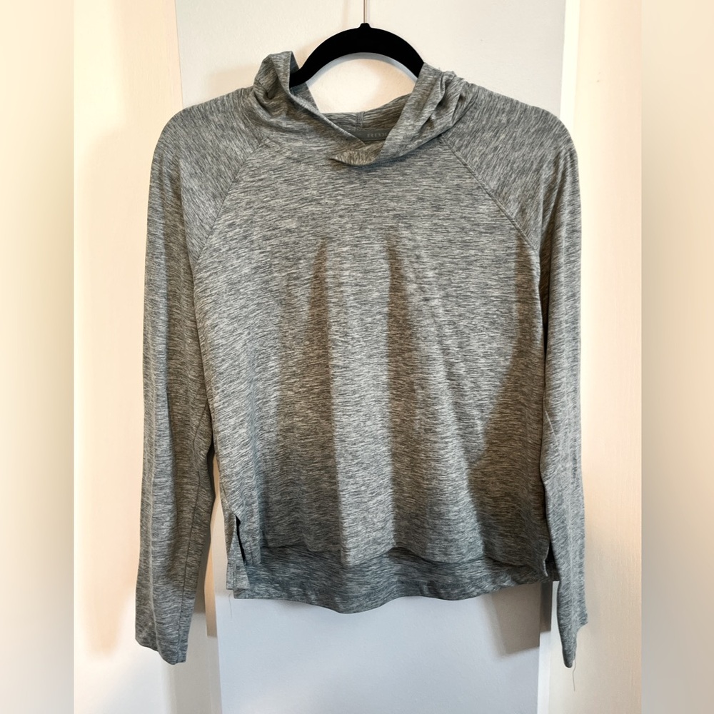 RBX women’s size small hooded pullover exercise top
